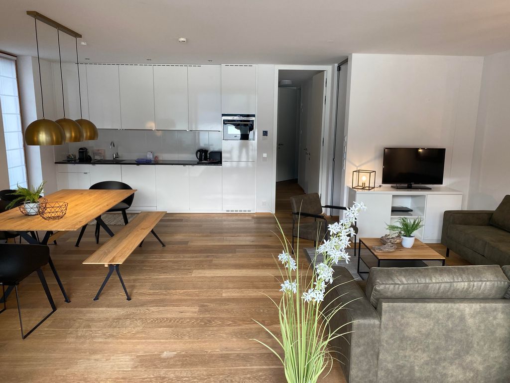 Bellevue Residences Top 4.1