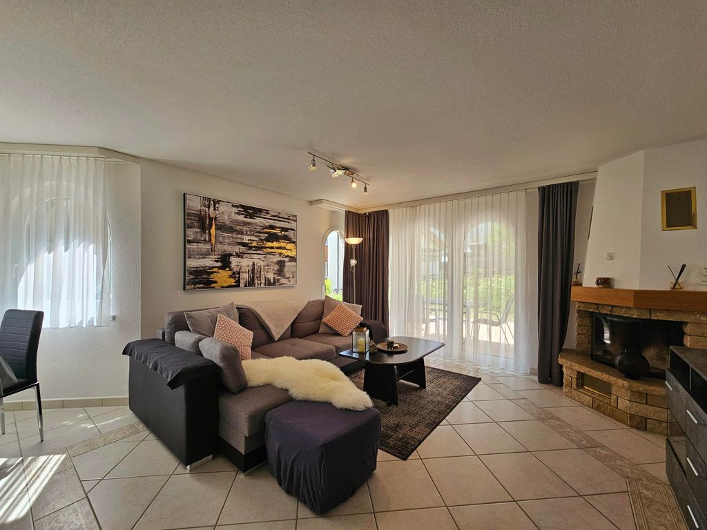 Chateau EG