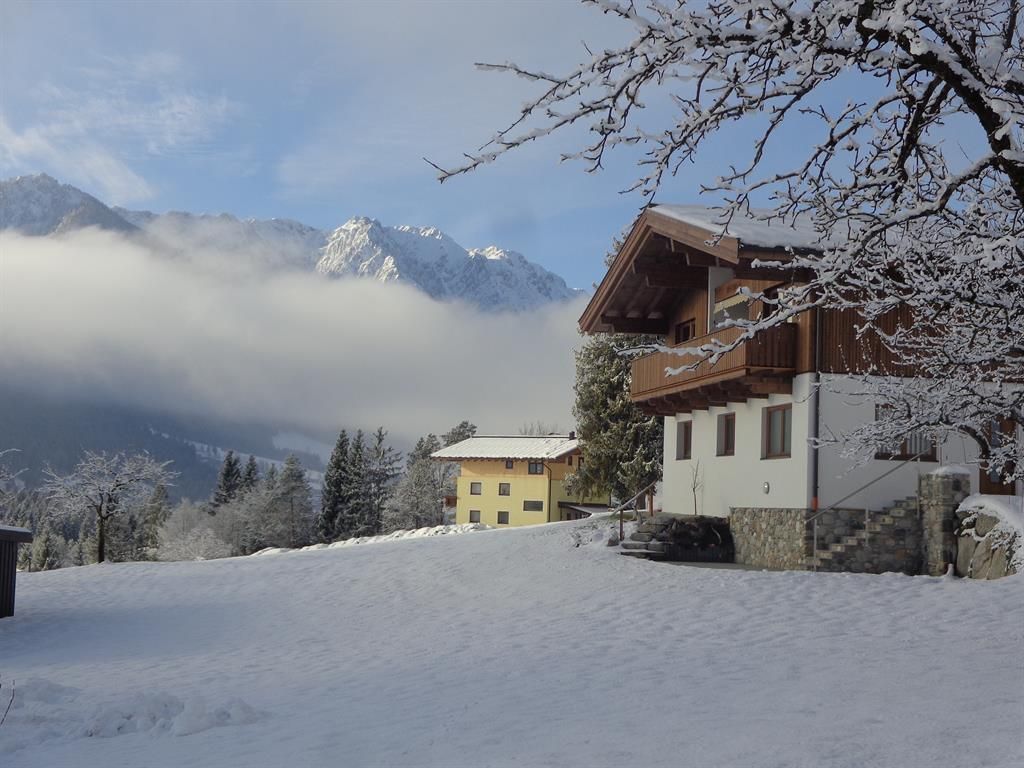 Ferienhaus am Wasserrad - Familie Rettenwander