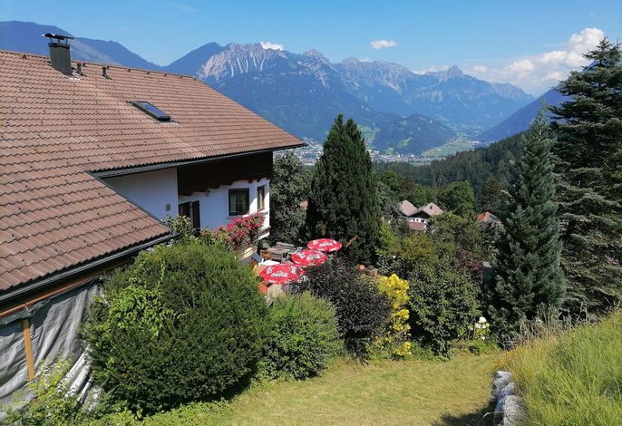 Apartment mit Balkon und Bergsicht