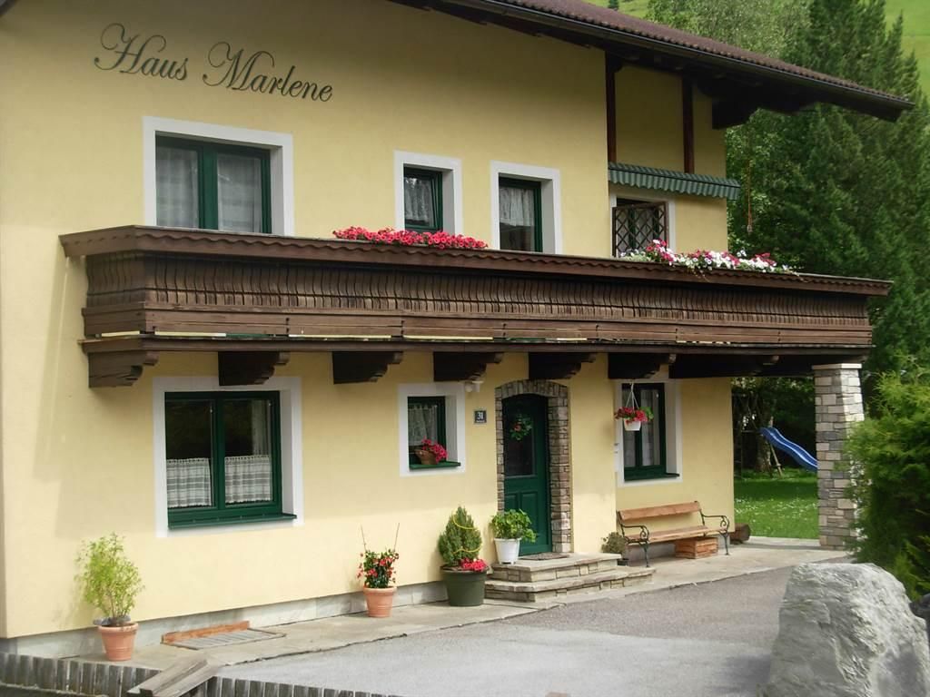 Marlene, Haus