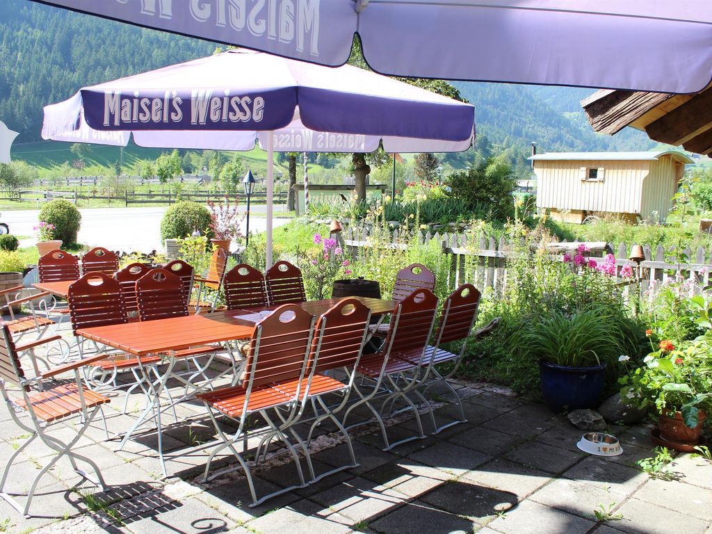 Hotel Schlosswirt & Chalets