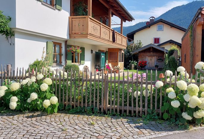 Ferienwohnung Bergzeit