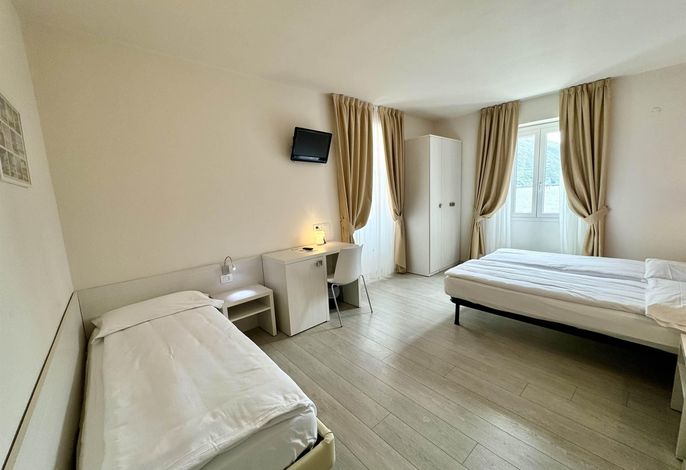 Dreibettzimmer