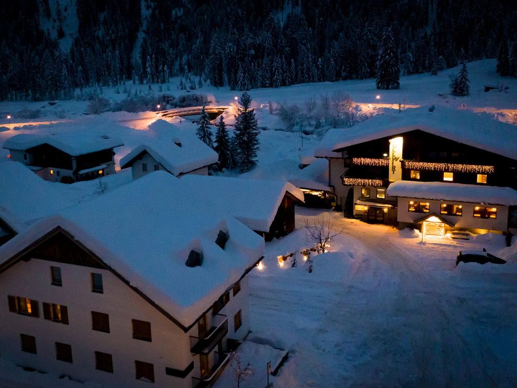 ZOLLHAUS