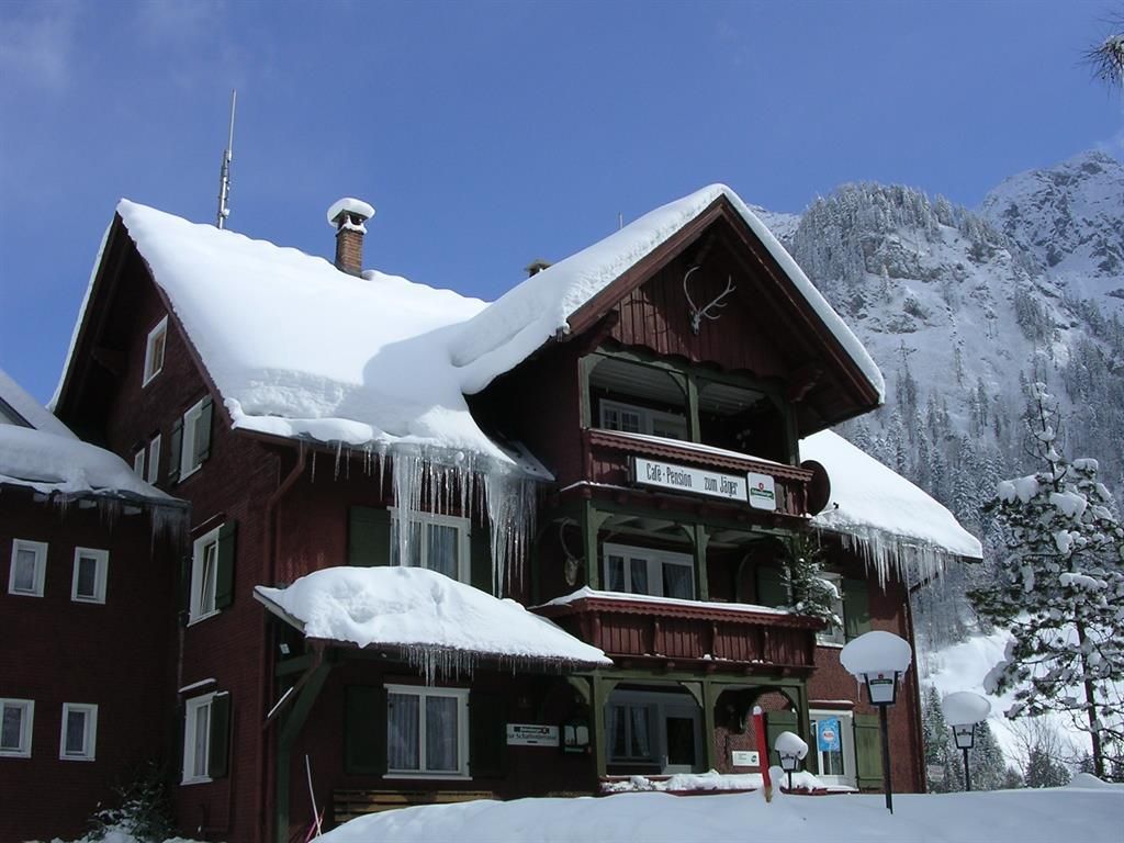 Café Pension "Zum Jäger" **Superior