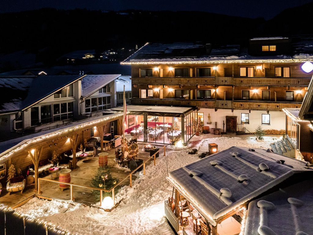 Hotel Alpenstolz