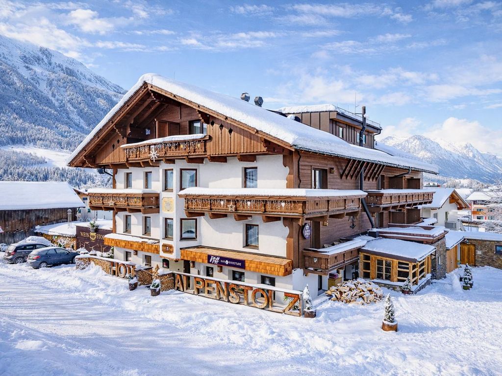 Hotel Alpenstolz