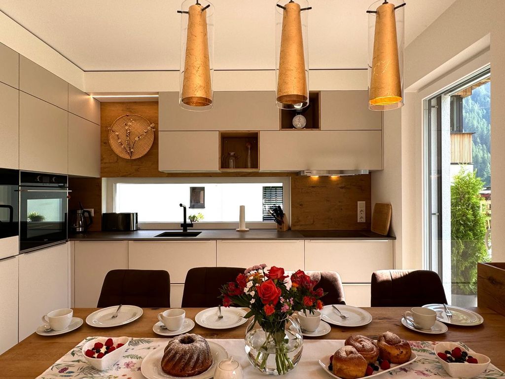 TYROL PURElife Lodges