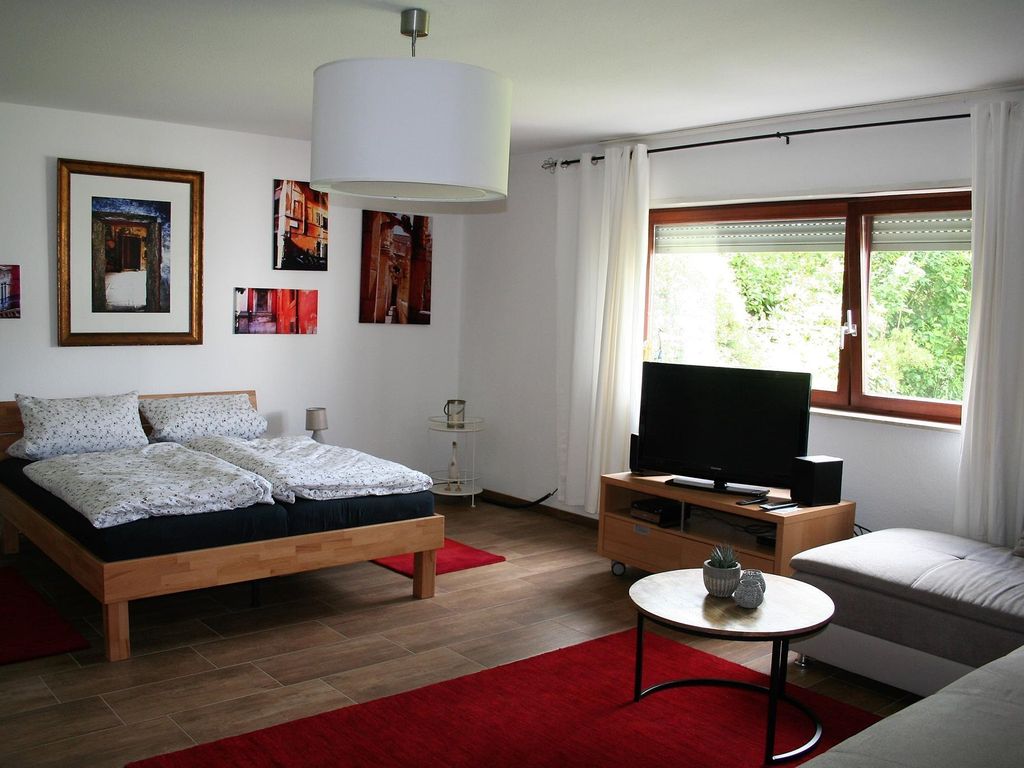 Ferienwohnung "An der Weinstraße"