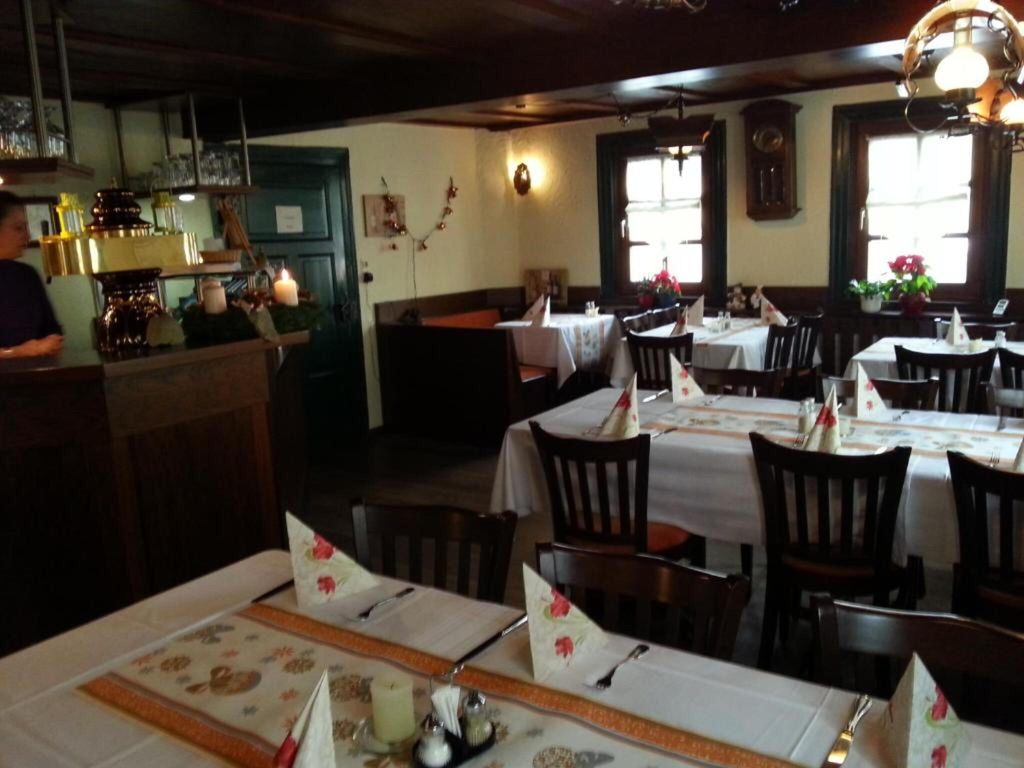 Adler Gaststube Hotel Biergarten