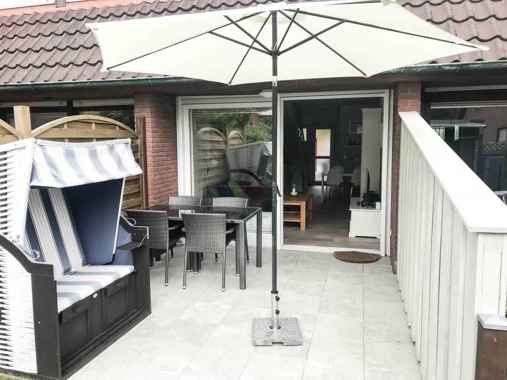 Terrasse mit Strandkorb