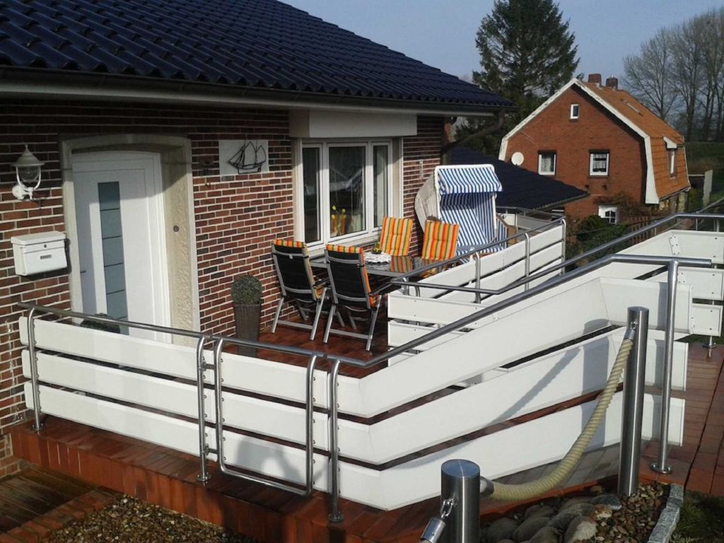 Terrasse mit Morgensonne