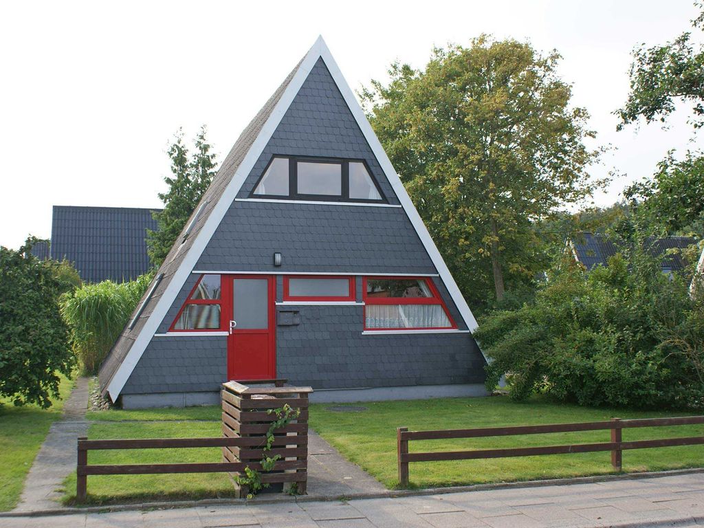 Zeltdachhaus - Parkplatz vor der Haustür