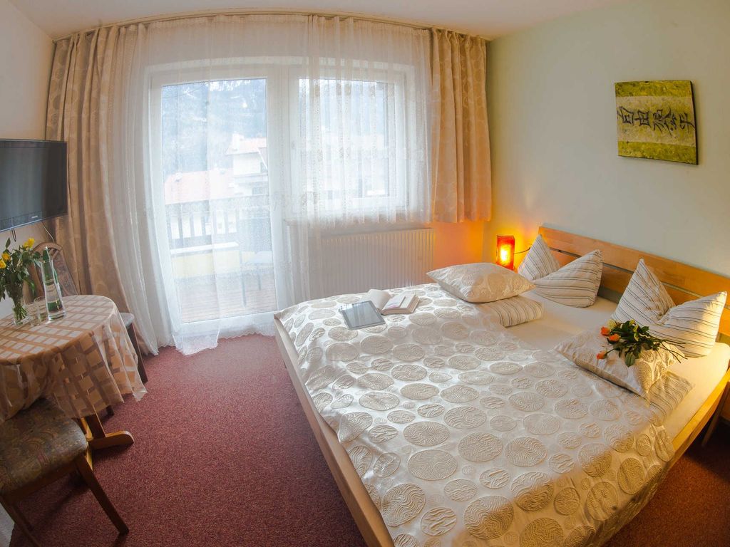 Doppelzimmer mit Balkon