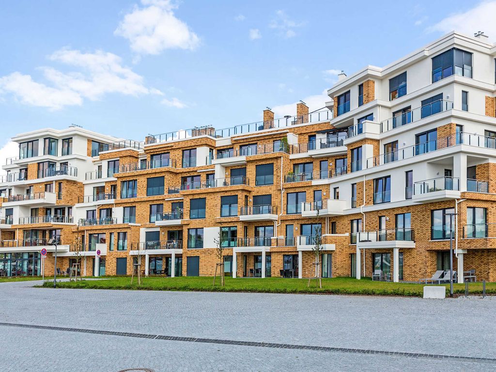 Außenansicht der Hafenresidenz in Waren an der Müritz