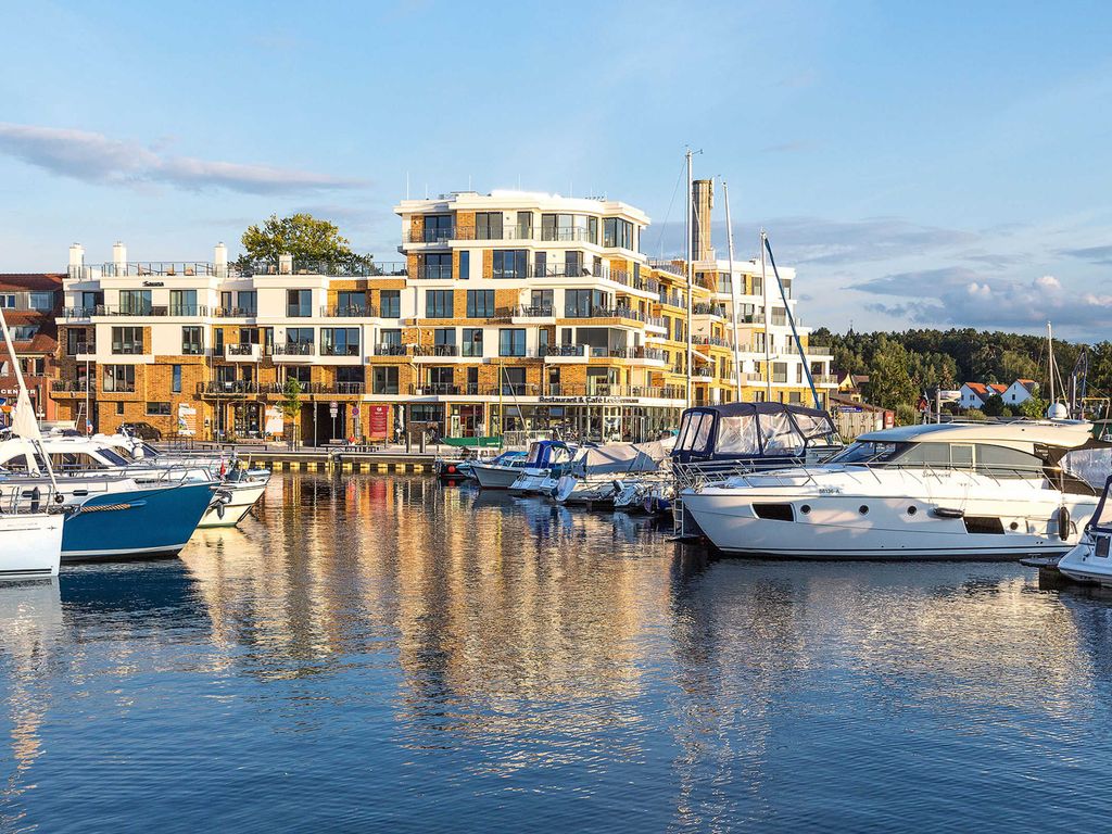 Außenansicht der Hafenresidenz in Waren an der Müritz