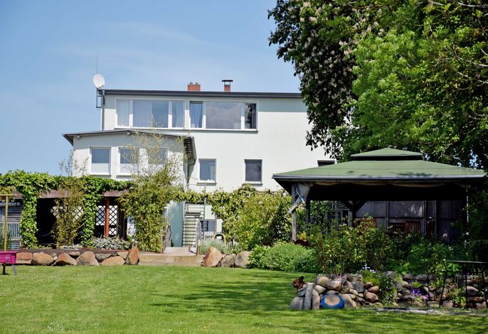 Ferienwohnung Altefähr mit super Seeblick und Sonnenterrasse