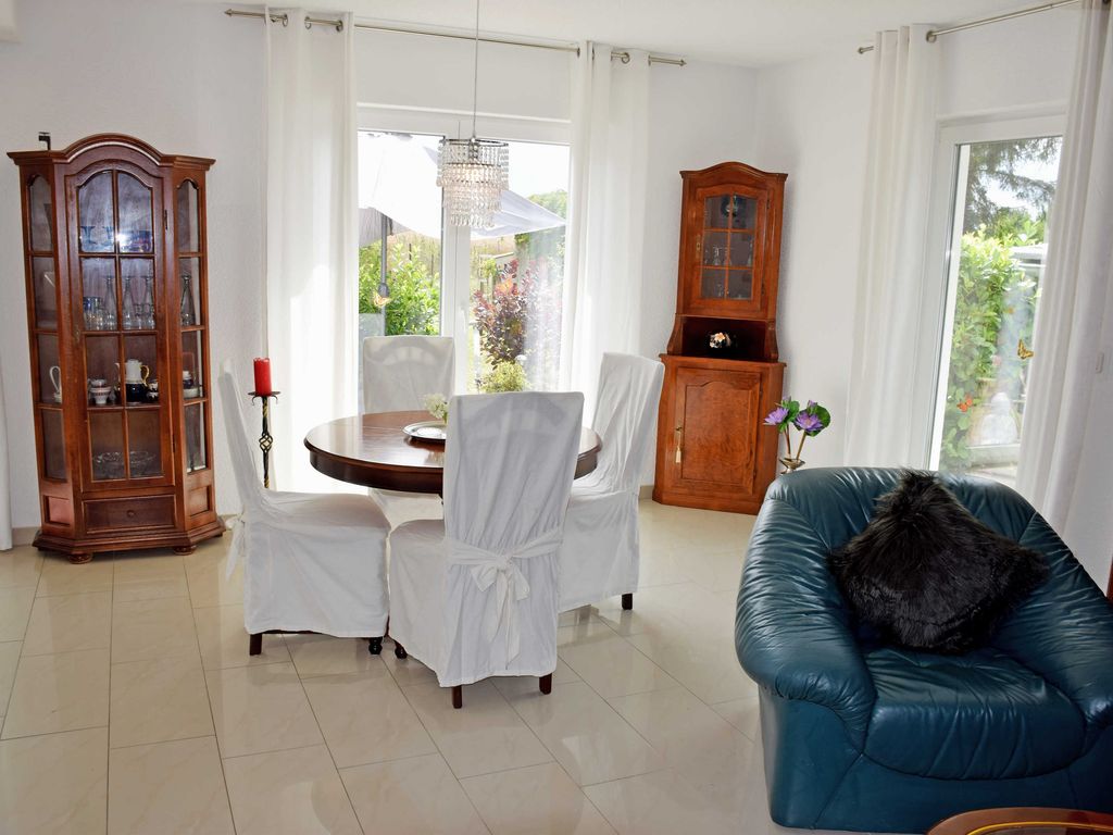 Ferienhaus Falkenhagen mit Garten