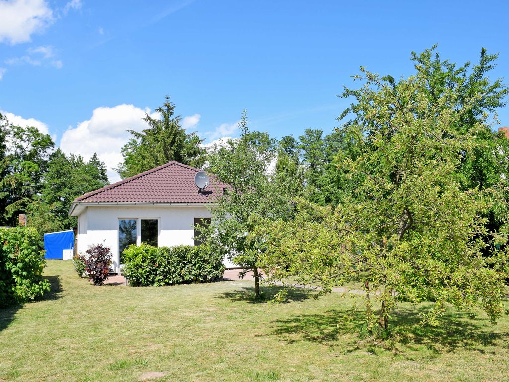 Ferienhaus Falkenhagen mit Garten