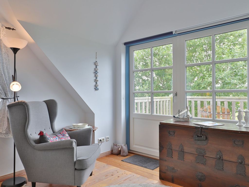 Sternschnuppe - Blick in das große Schlafzimmer mit Balkon
