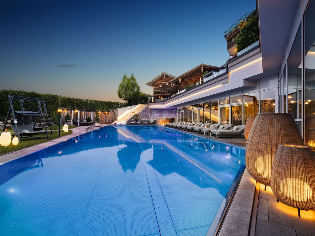 Infinity-Pool