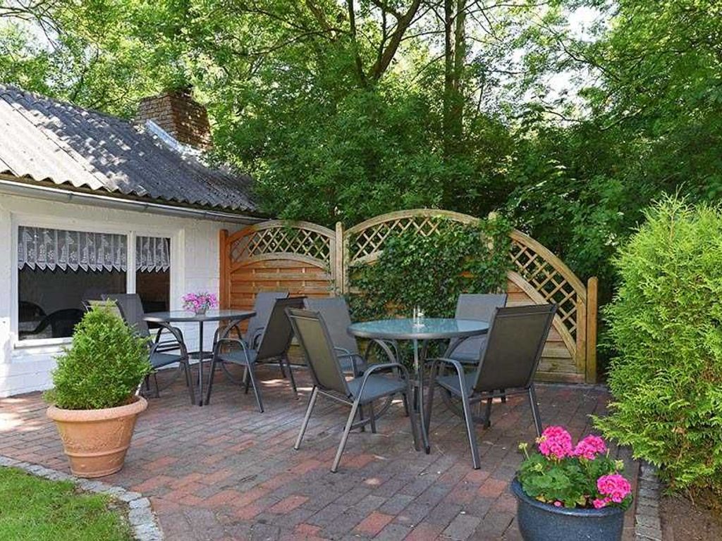 2te Terrasse vor dem alten Backhaus