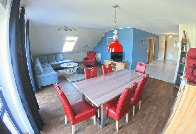 3 Raum Appartment mit Balkon