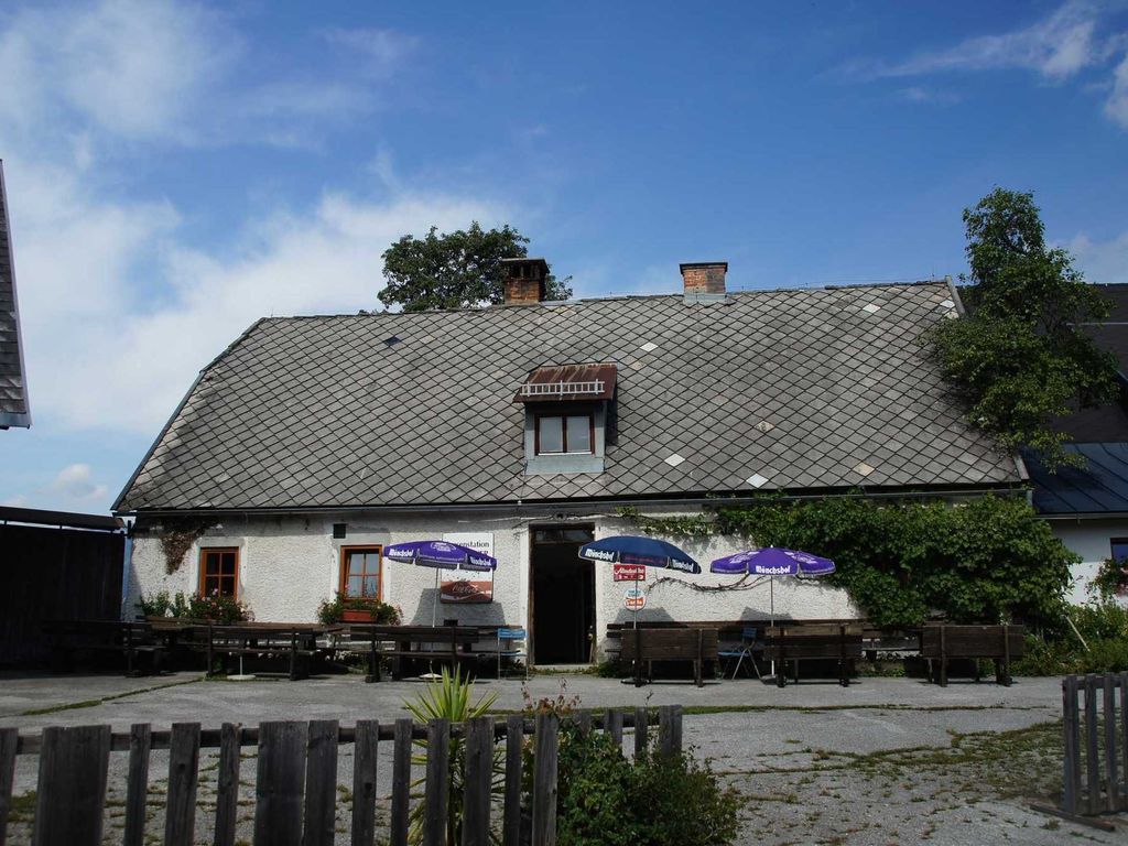 Aussenansicht im Sommer