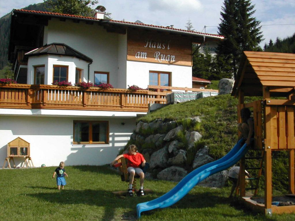 Aussenansicht Häus'l am Ruan