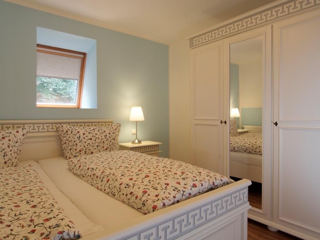 Muschel Whg. Seepferdchen - Blick in das Schlafzimmer mit großem Doppelbett