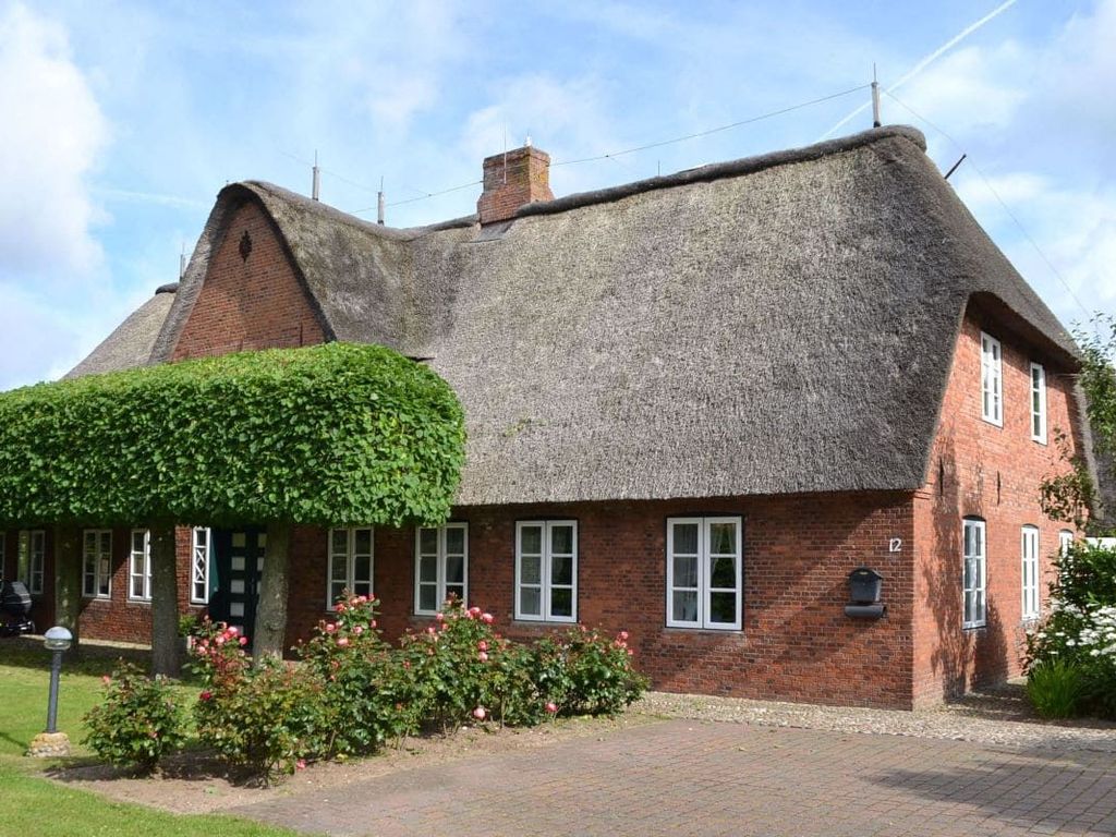 Altes Kapitänshaus Midlum