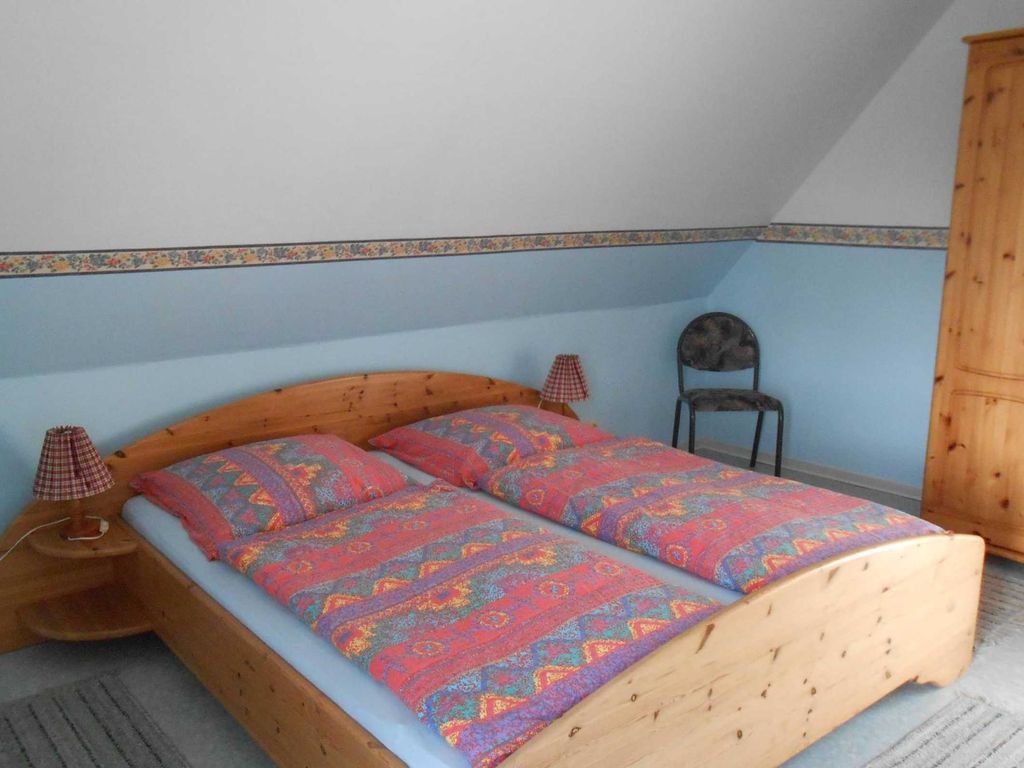 Schlafraum mit Doppelbett