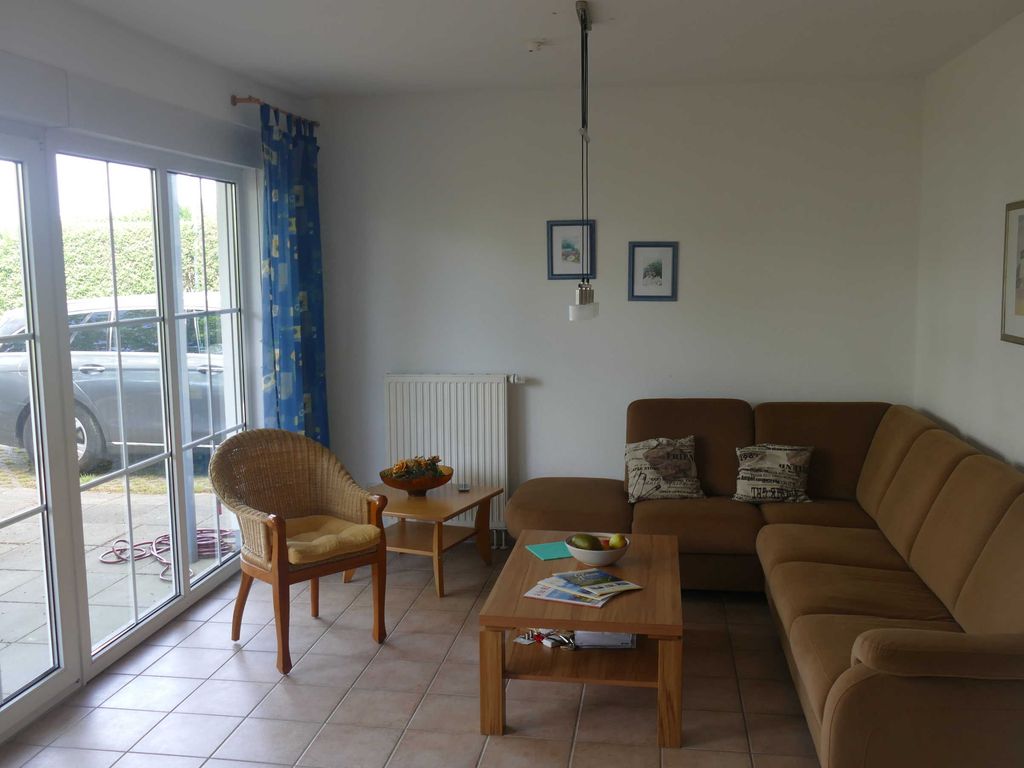 Wohnbereich mit angrenzender Terrasse