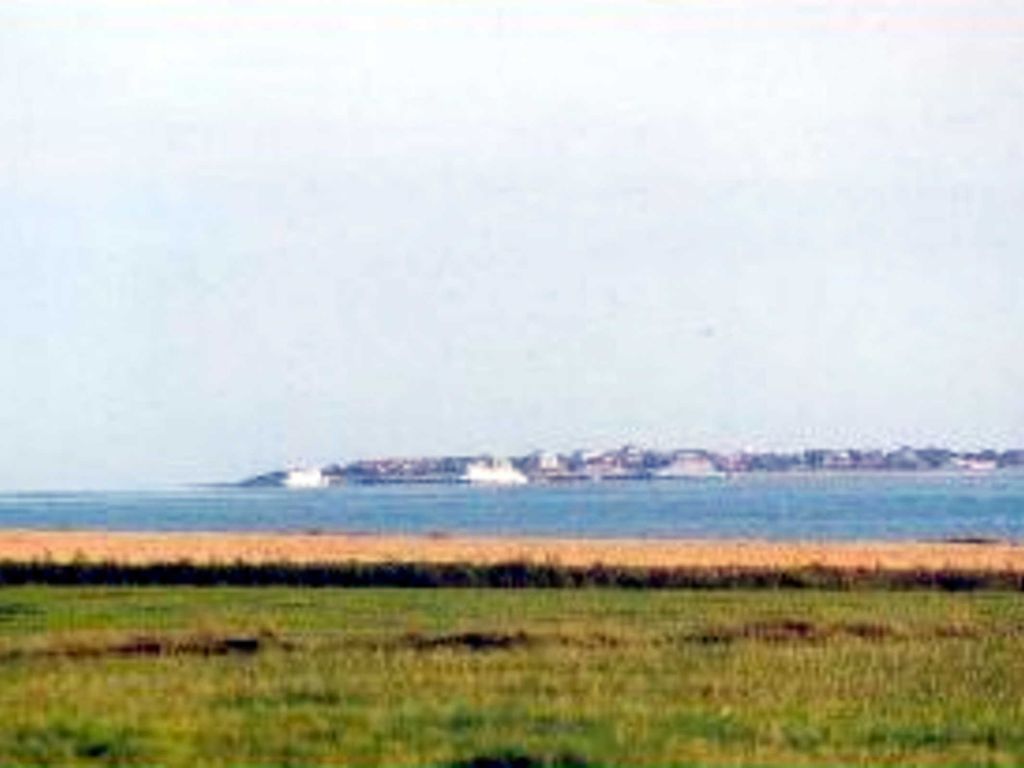 Mit direktem Blick auf das Wattenmeer und zur Nachbarinsel Amrum.