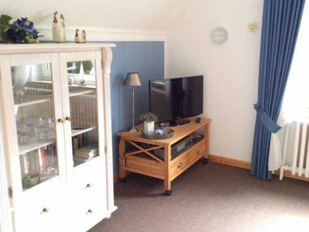 SAT-TV, DVD-/Blu Ray-Player, Radio, WLAN
