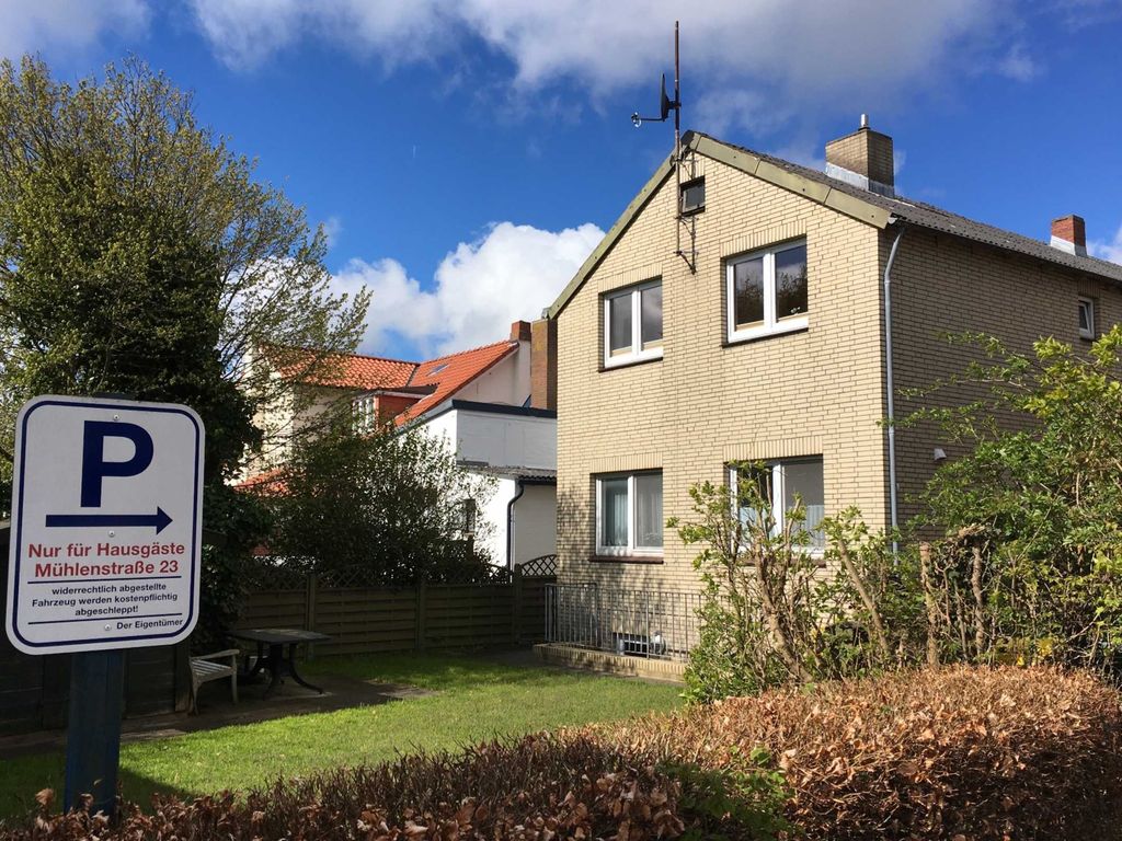 Ferienhaus mit zwei hauseigenen Parkplätzen