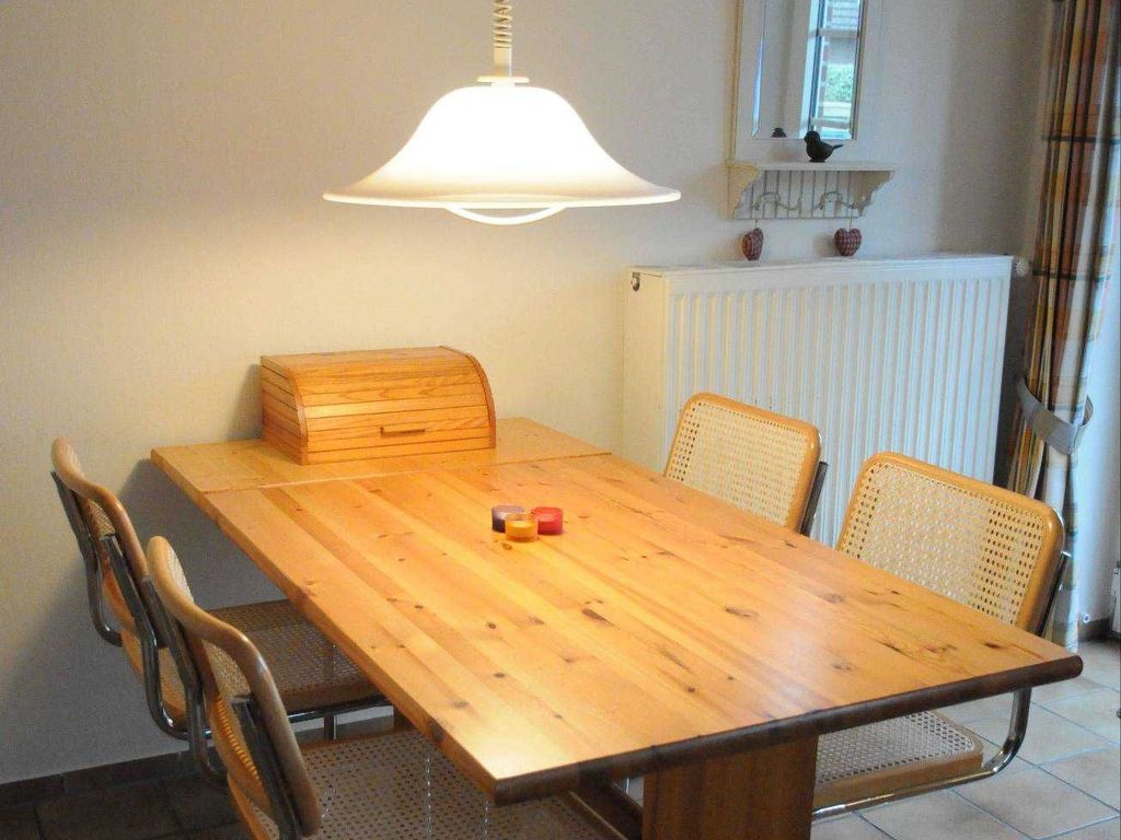 Geräumiger Eßbereich.