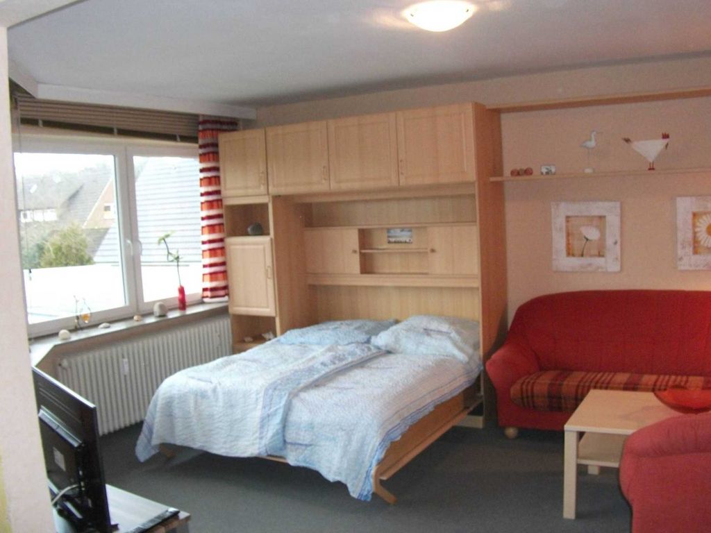 Zusätzliches aufklappbares GS-geprüftes Doppelbett, sehr gut zum Schlafen für bis zu 2 zusätzliche Personen geeignet