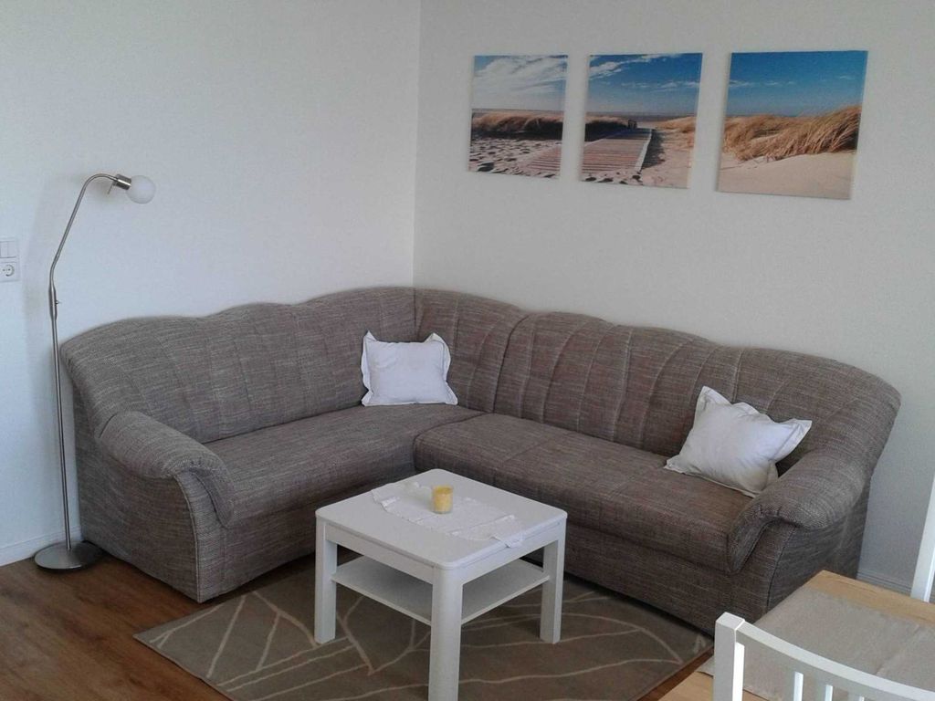 Gemütliche Couchecke zum Fernsehen.