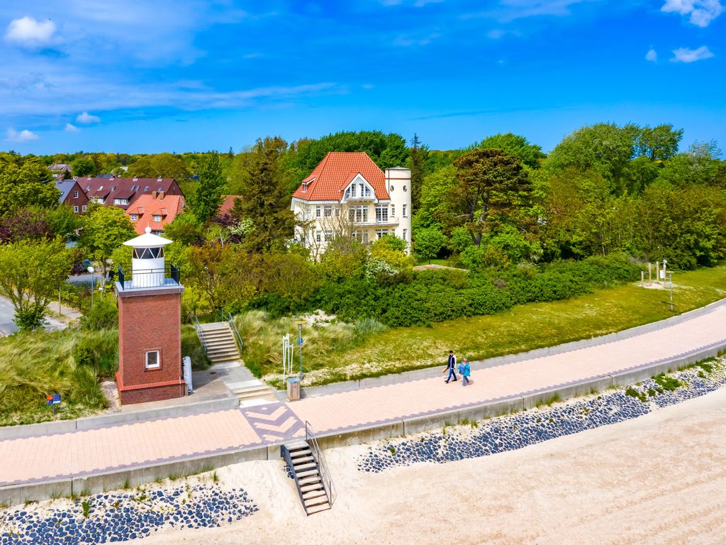 Meer, Strand, Leuchtturm und Villa Olhörn - Wyk auf Föhr