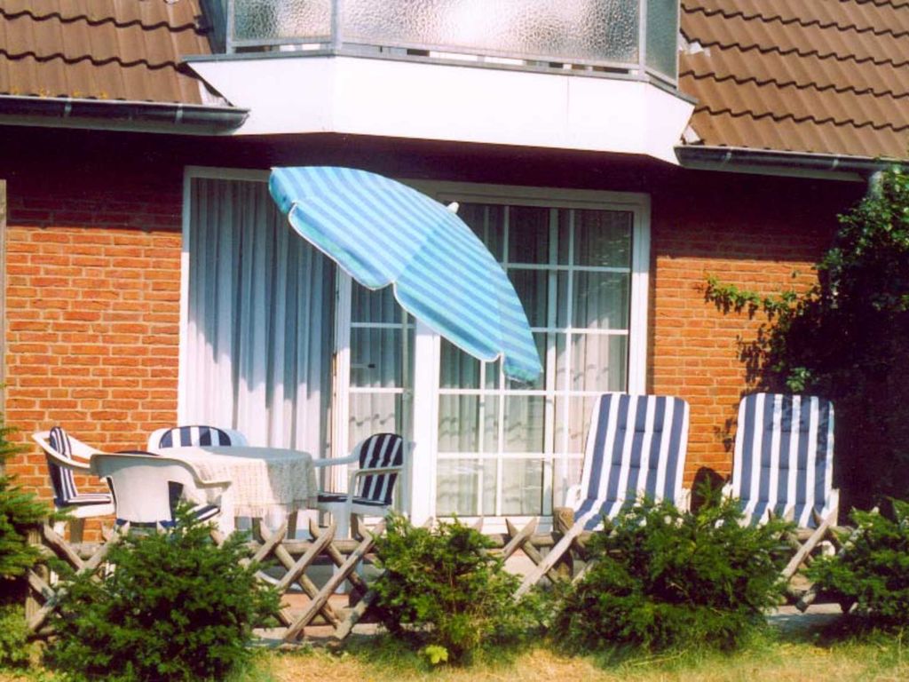 ...zum verweilen und genießen, lädt Sie unsere große Süd-Terrasse ein.