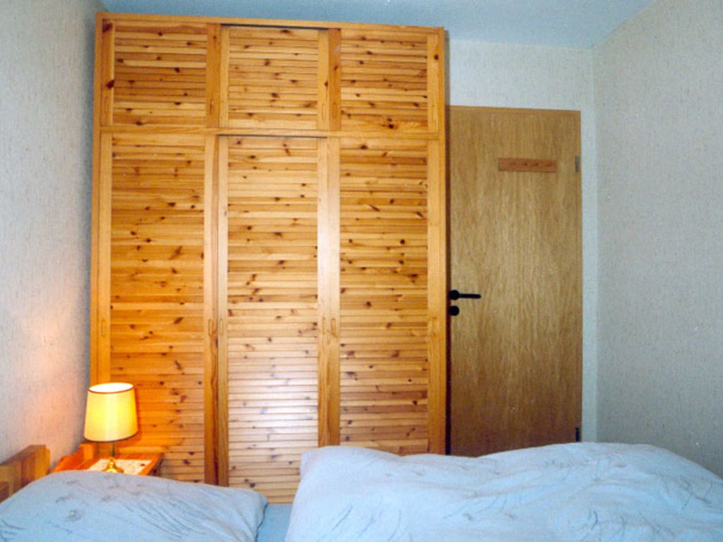 Schlafzimmer mit Doppelbetten im Erdgeschoß, ca.8qm groß.
