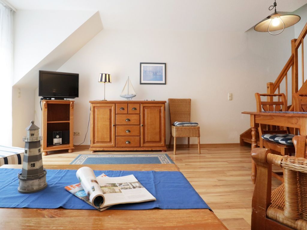 Papillon Whg. 16/6 - Blick vom Sofa auf den TV