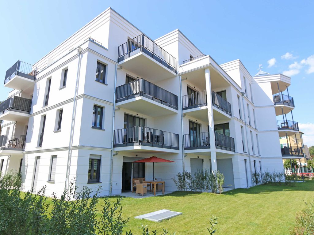 seitlicher Blick zur Villa Strandläufer