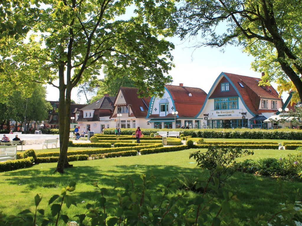 Ostseebad Boltenhagen - Blick auf den Kurpark und die Mittelpromenade