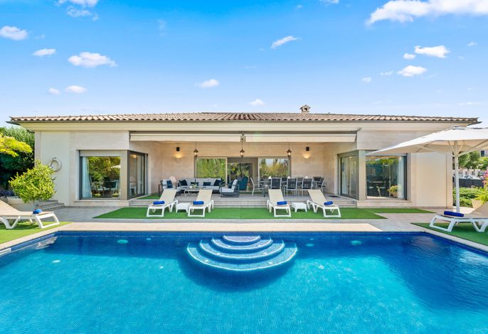 44377 BELLVIURE LUXURY VILLA