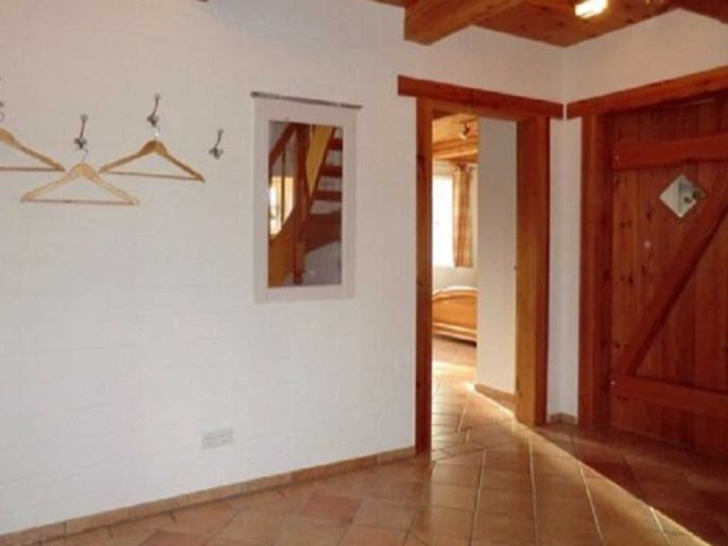 Weiterer Dielenbereich mit Garderobe