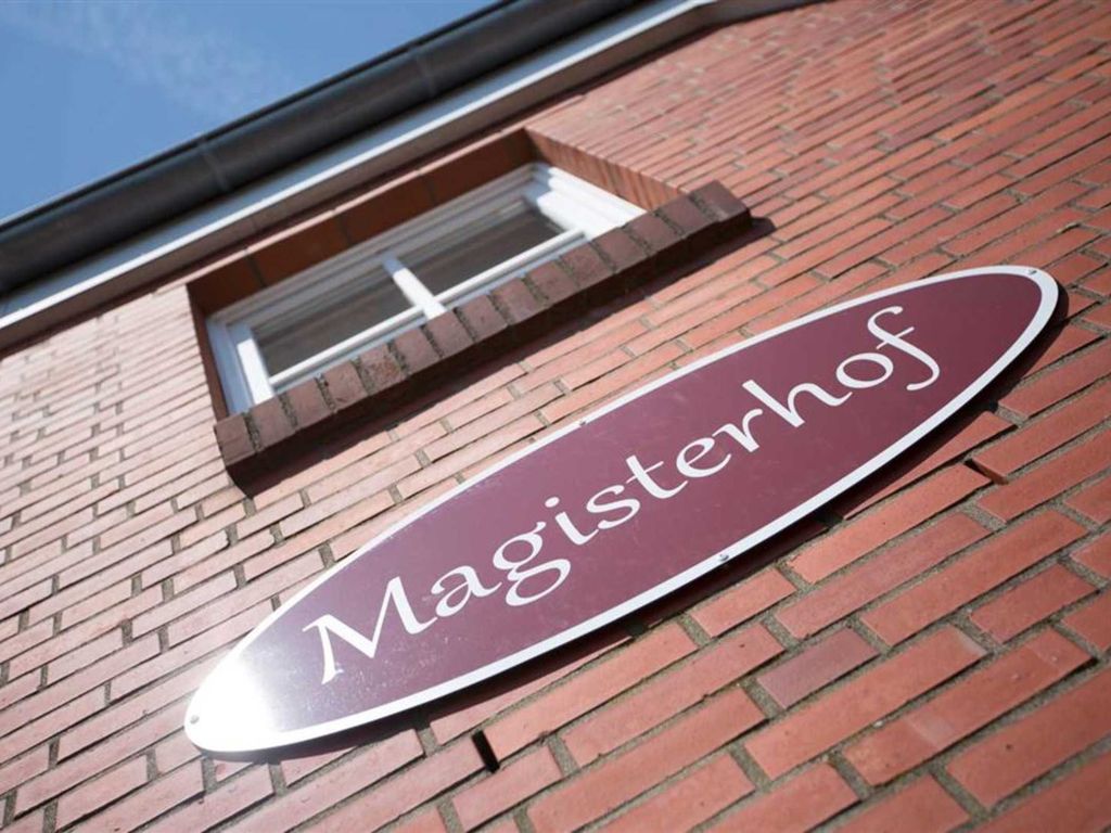 Magisterhof Olsdorfer Straße 4, St. Peter-Dorf