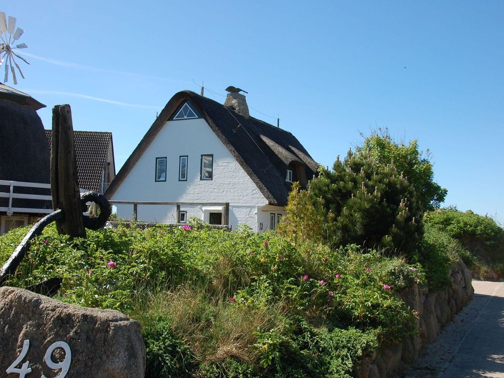 Außenansicht Reetdachhaus